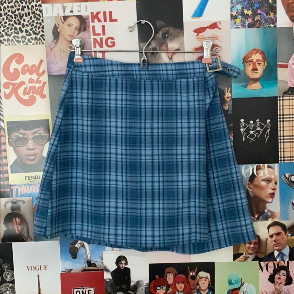 brandy melville giveaway! - Picture 2 of 3